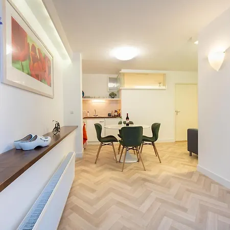 Bloembed Bed & Breakfast 3*